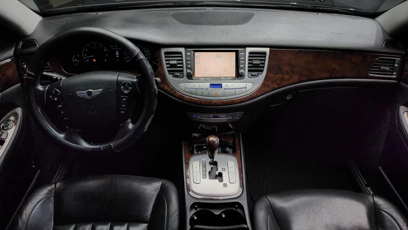 Hyundai Genesis