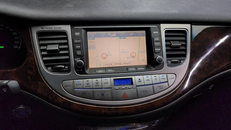 Hyundai Genesis