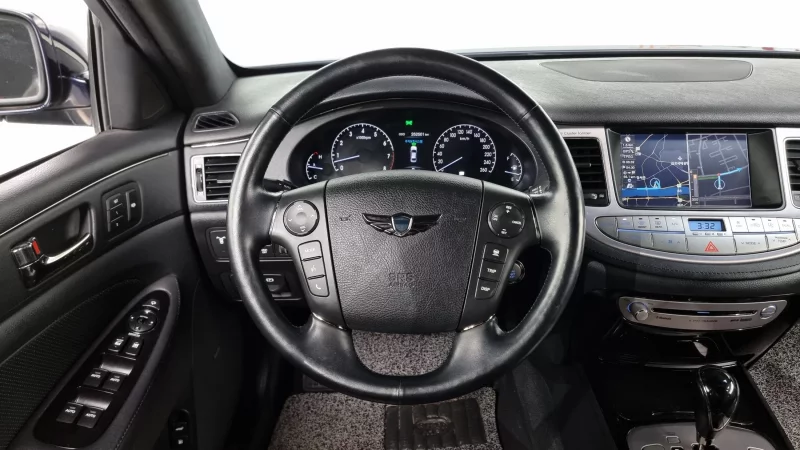 Hyundai Genesis