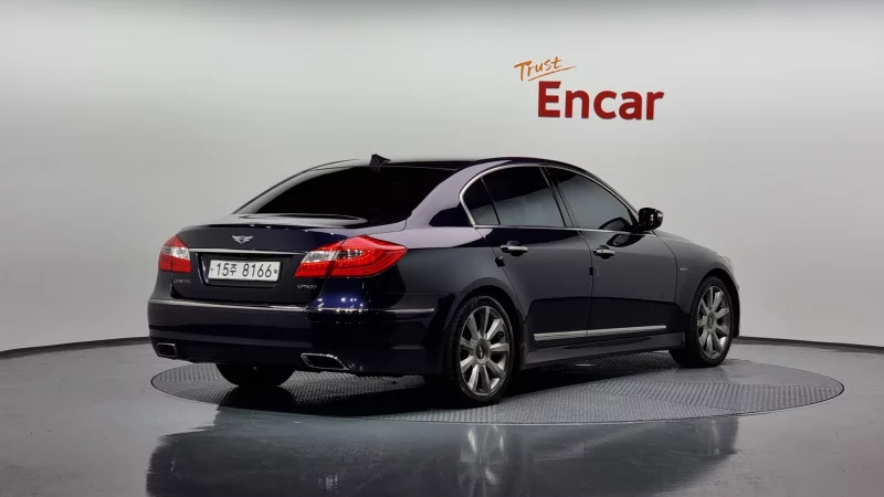 Hyundai Genesis
