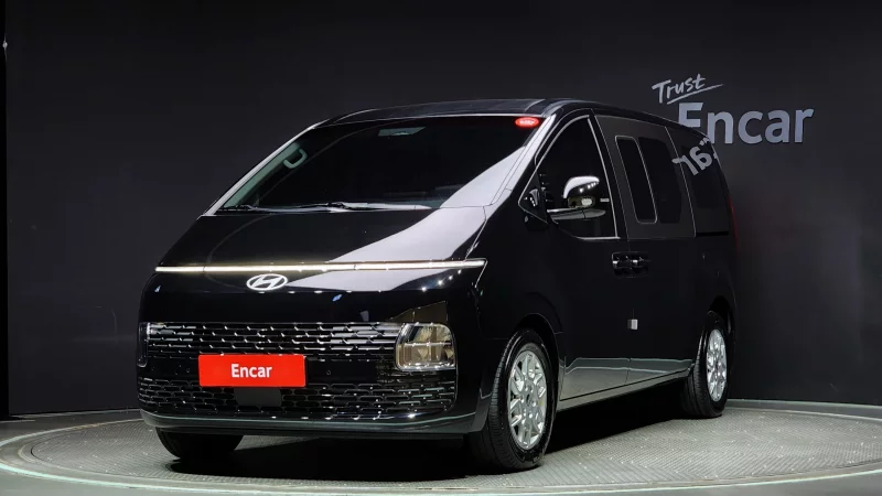 Hyundai Staria