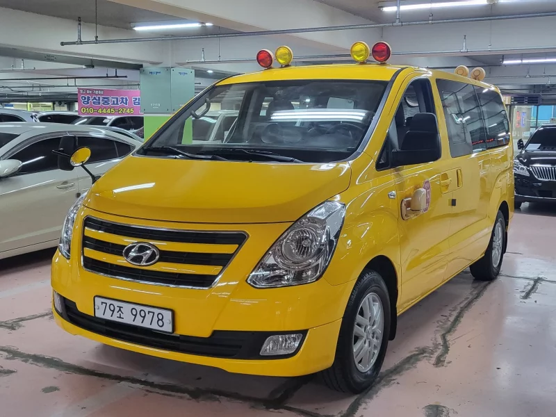 Hyundai Starex