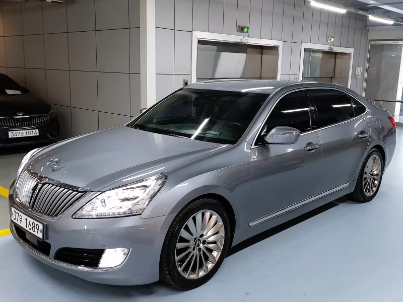 Hyundai Equus