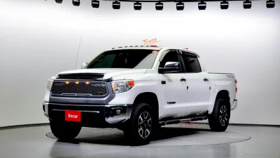 Toyota TUNDRA