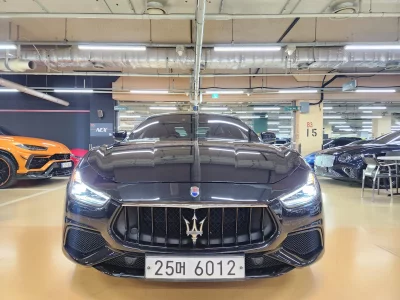 Maserati GHIBLI