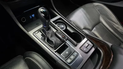 Hyundai Aslan