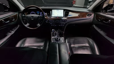 Hyundai Equus
