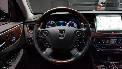 Hyundai Equus