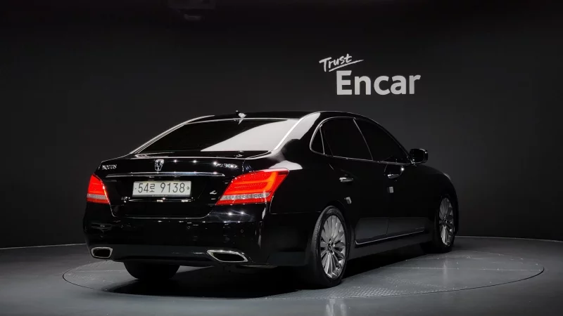 Hyundai Equus