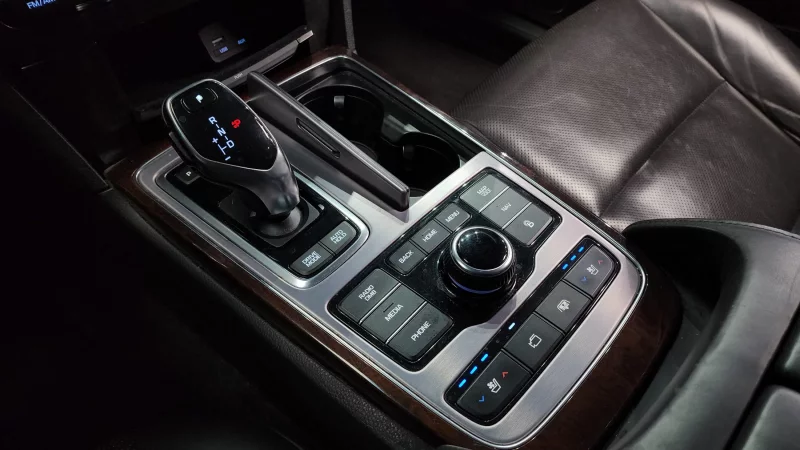 Hyundai Equus