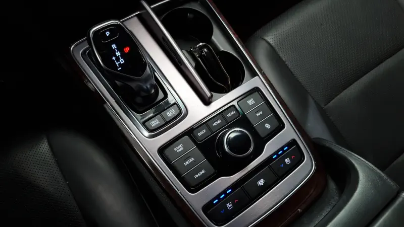 Hyundai Equus