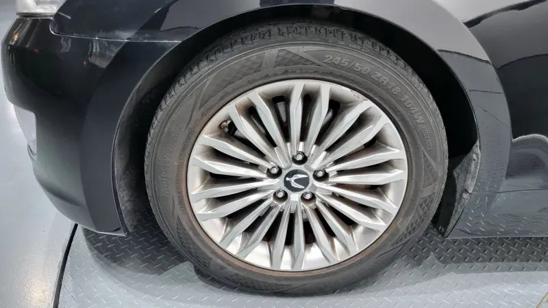 Hyundai Equus