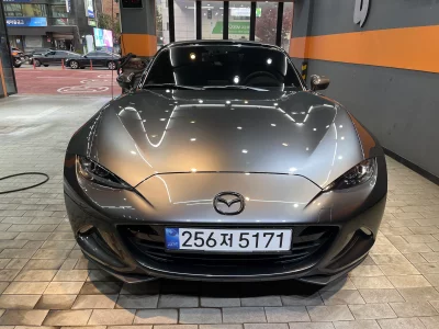 Mazda MX-5 Miata