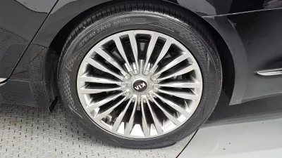 Kia K9