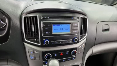 Hyundai Starex