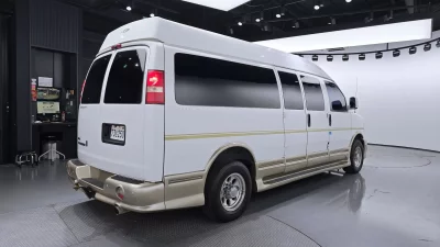 Chevrolet Express Van