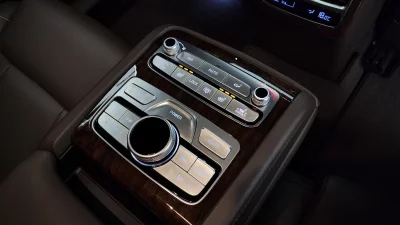 Kia K9