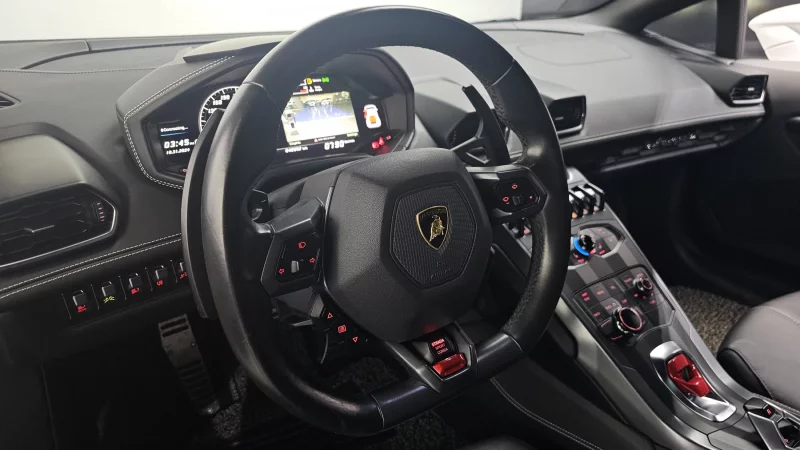 Lamborghini HURACAN
