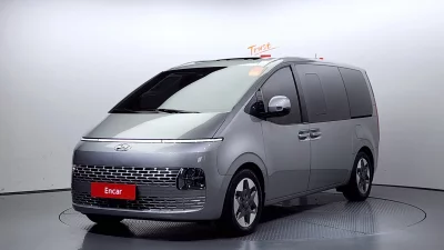 Hyundai Staria