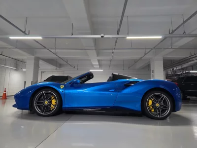 Ferrari 488