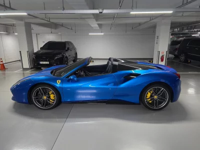 Ferrari 488