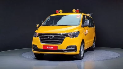 Hyundai Starex
