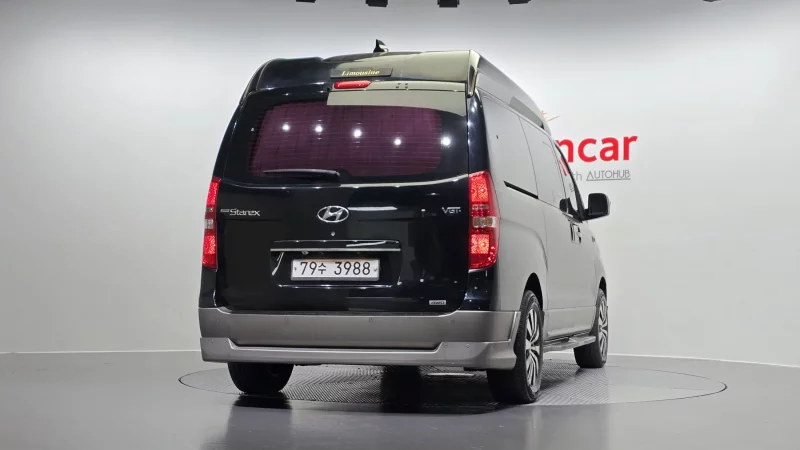 Hyundai Starex
