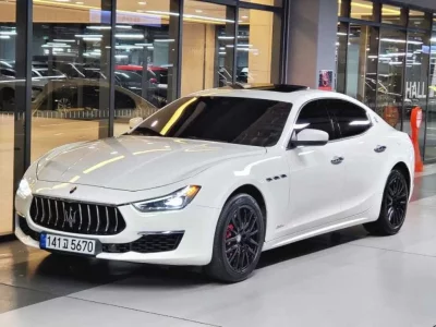 Maserati GHIBLI