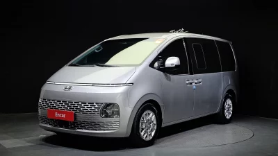 Hyundai Staria