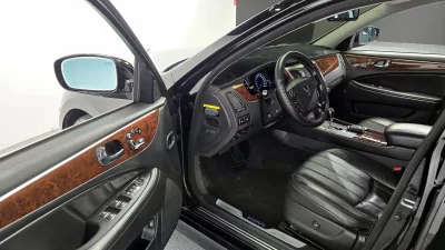Hyundai Equus