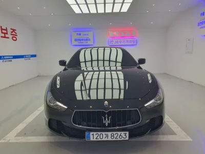 Maserati GHIBLI