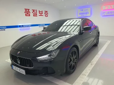 Maserati GHIBLI