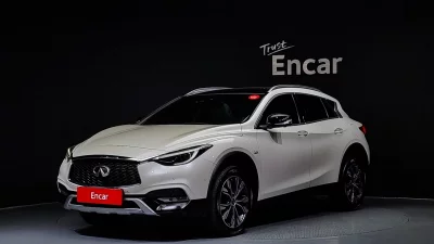 Infiniti QX30