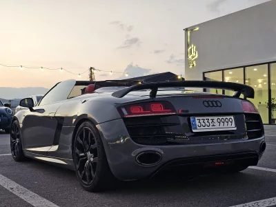 Audi R8