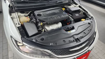 Chrysler 200