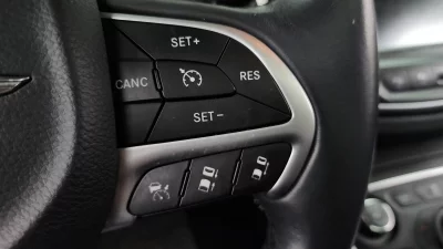 Chrysler 200
