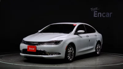 Chrysler 200