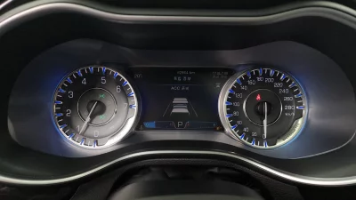 Chrysler 200