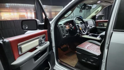 Dodge Ram Pick Up