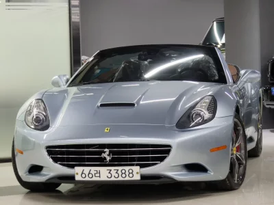 Ferrari CALIFORNIA