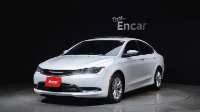 Chrysler 200