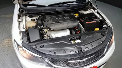 Chrysler 200