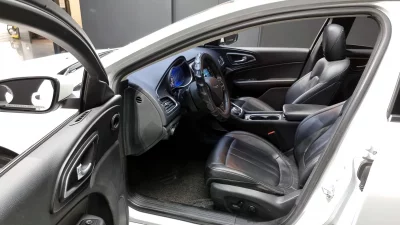 Chrysler 200