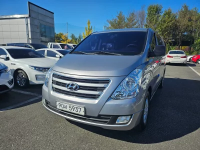 Hyundai Starex