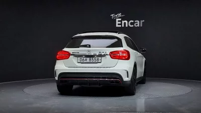 Mercedes-Benz GLA-Class