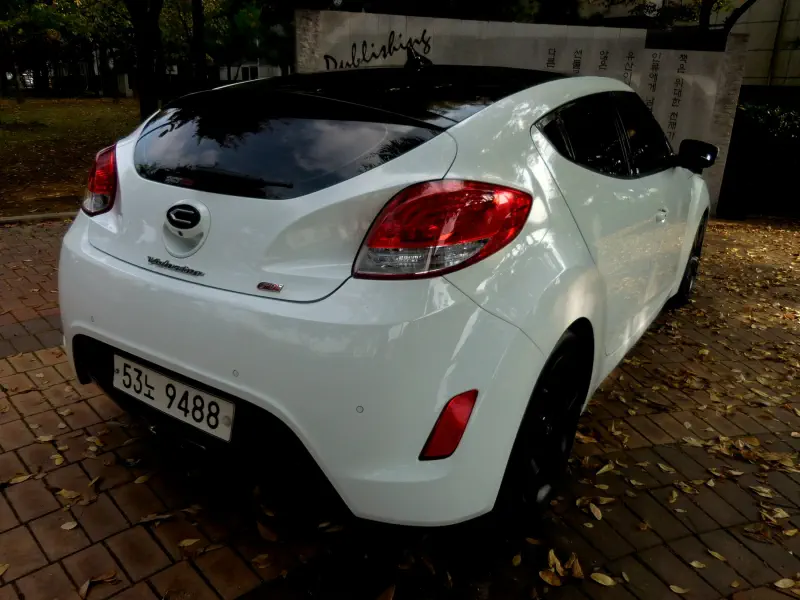 Hyundai Veloster