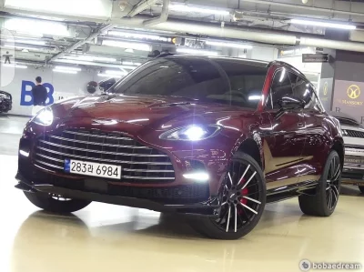 Astonmartin DBX