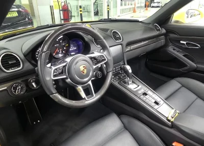 Porsche 718