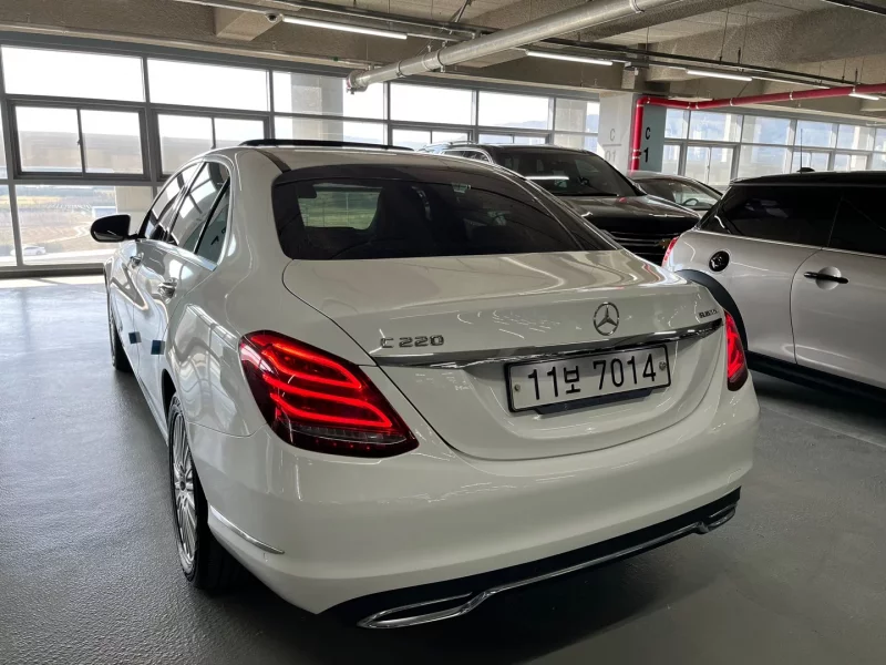 Mercedes-Benz C-Class