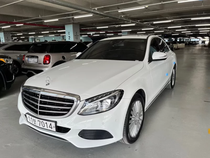 Mercedes-Benz C-Class